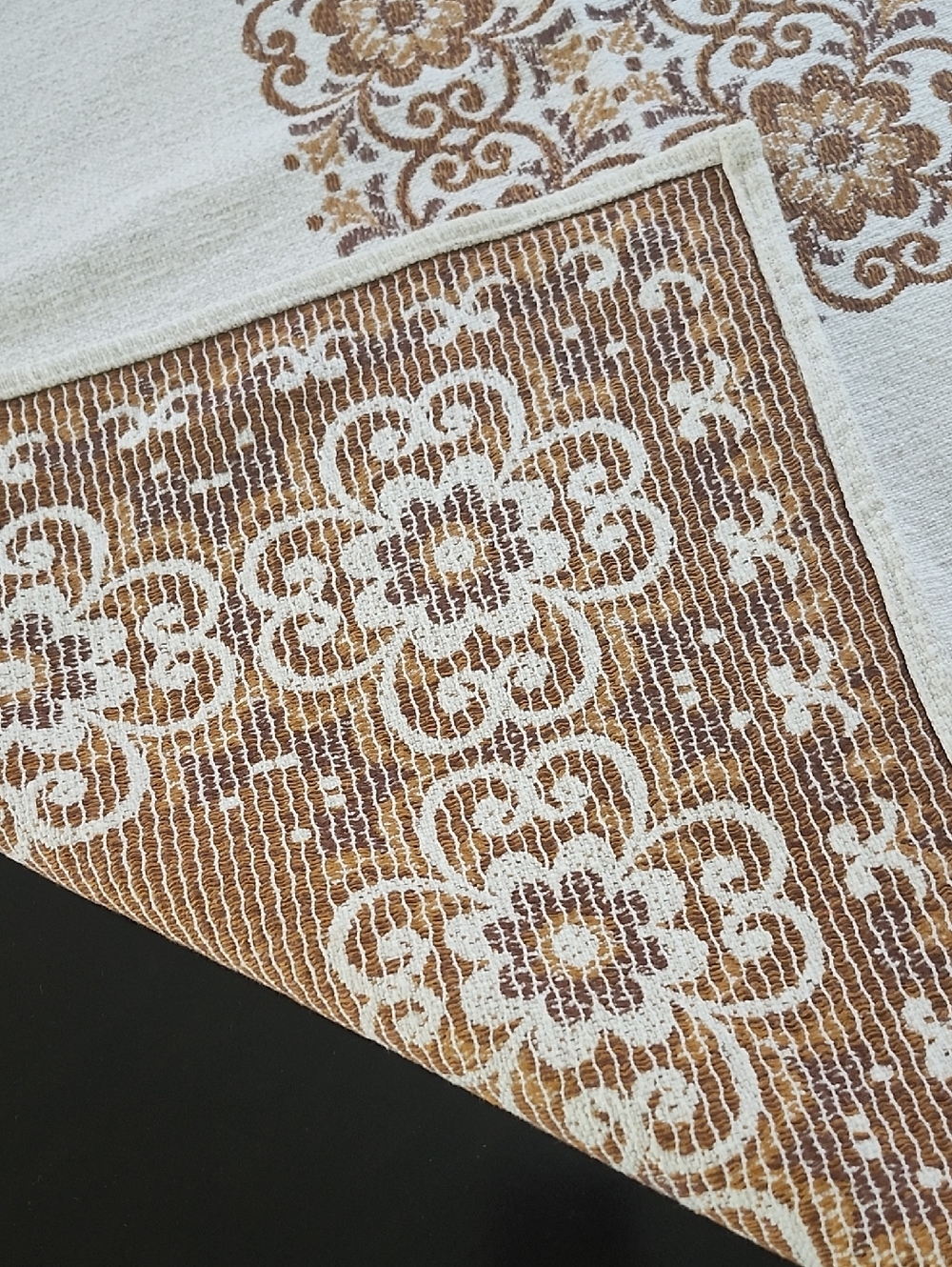 German Tablecloth - Picture 7 of 8